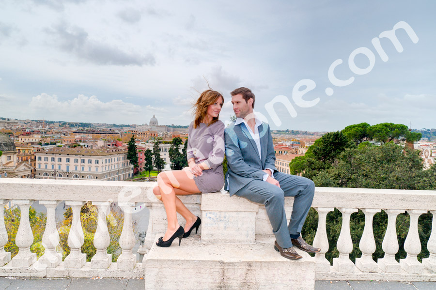 Engagement pictures taken at Parco del Pincio 