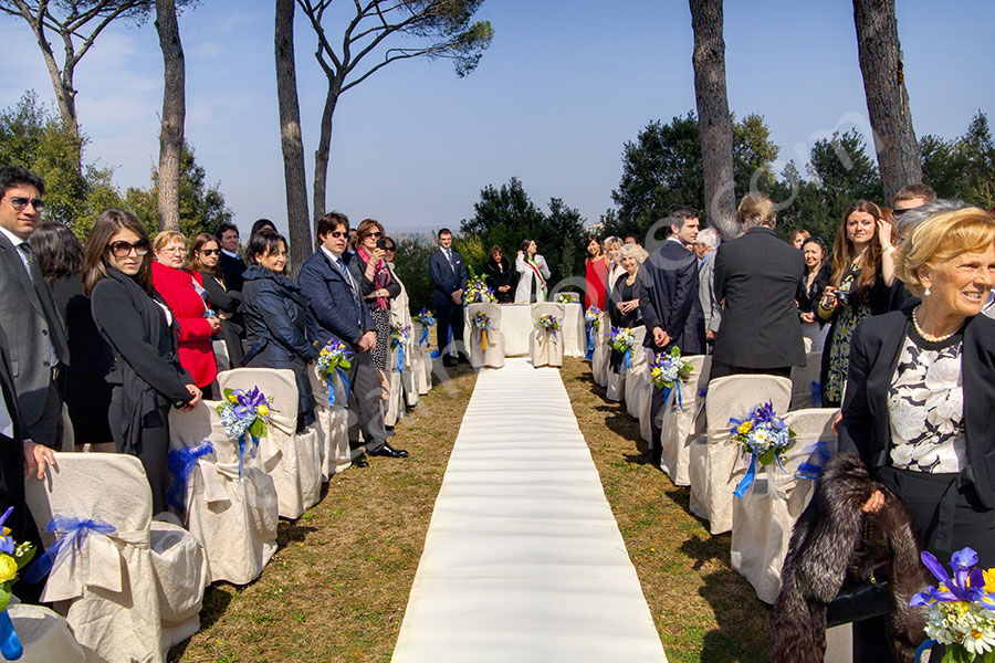 The civil ceremony  in the open air in Gallese