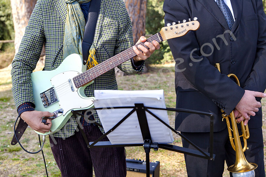 Music band playing at the ceremony 