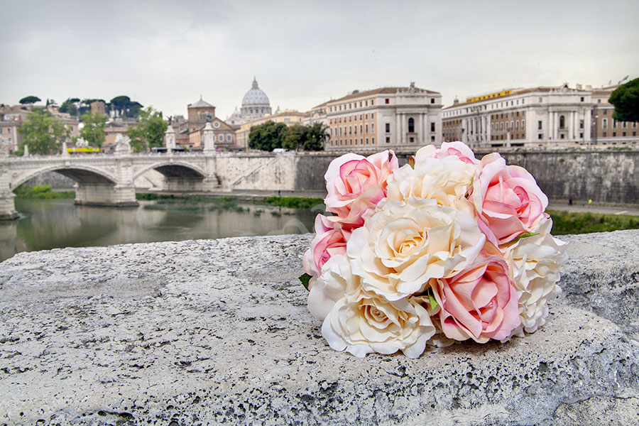 The bridal bouquet.