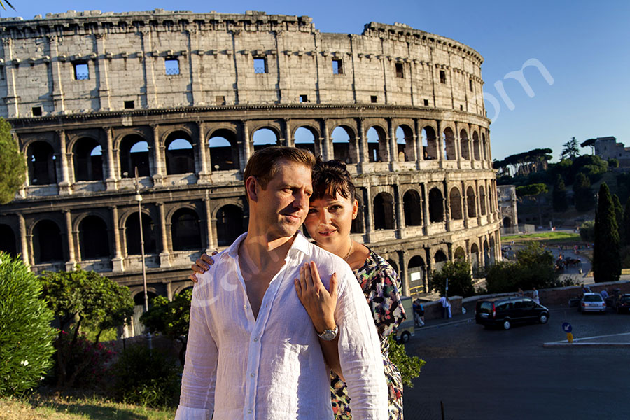 Man and woman at the Roman Colosseum 