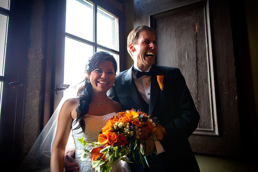 Bride and groom during the photography session inside Odescalchi castle