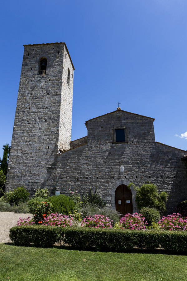 Church outside Castello di Spaltenna in Gaiole in Chianti