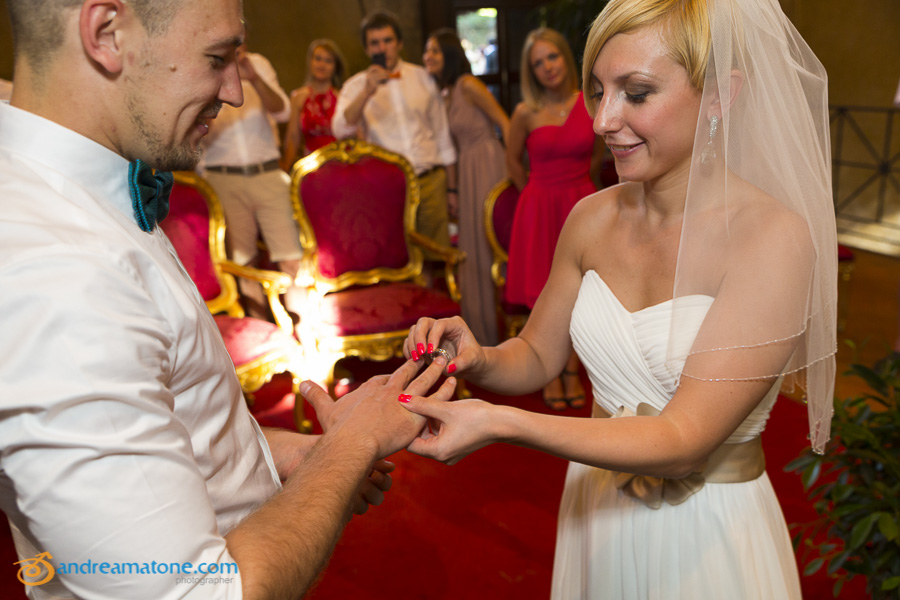 The wedding ring exchange in Italy