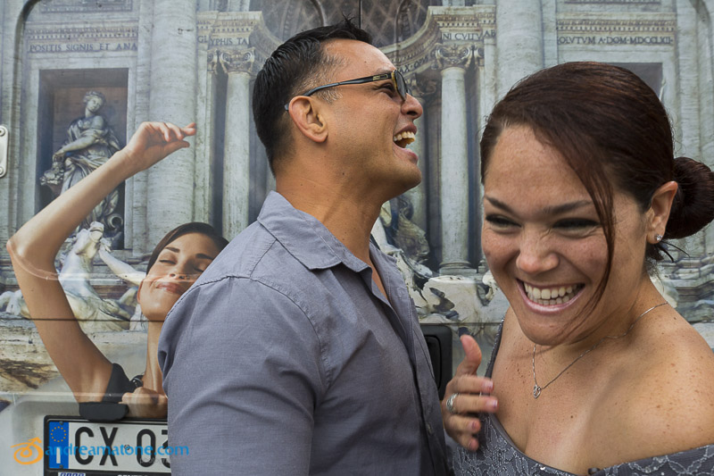 Having fun and laughing during a marriage photo session in Italy.