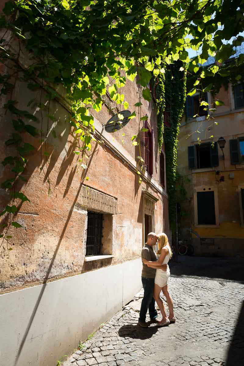 Embracing couple in the streets of Trastevere.