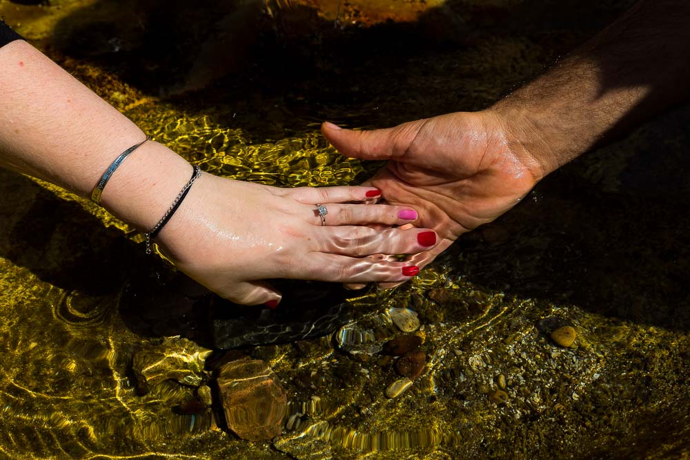 Picture of the engagement ring underwater.