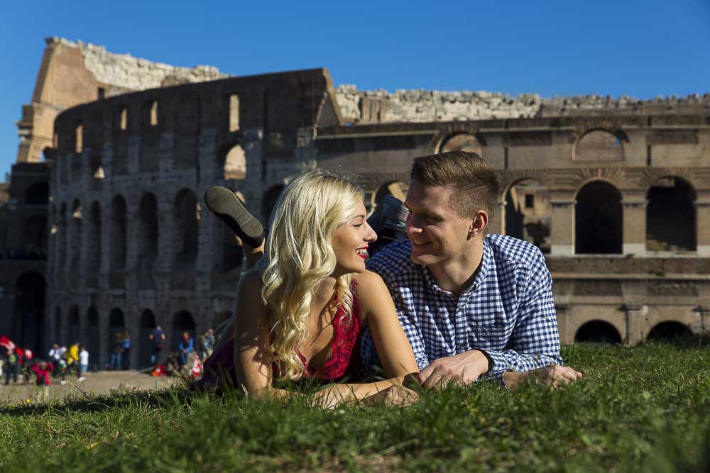 Lifestyle imagery of a couple in Rome.