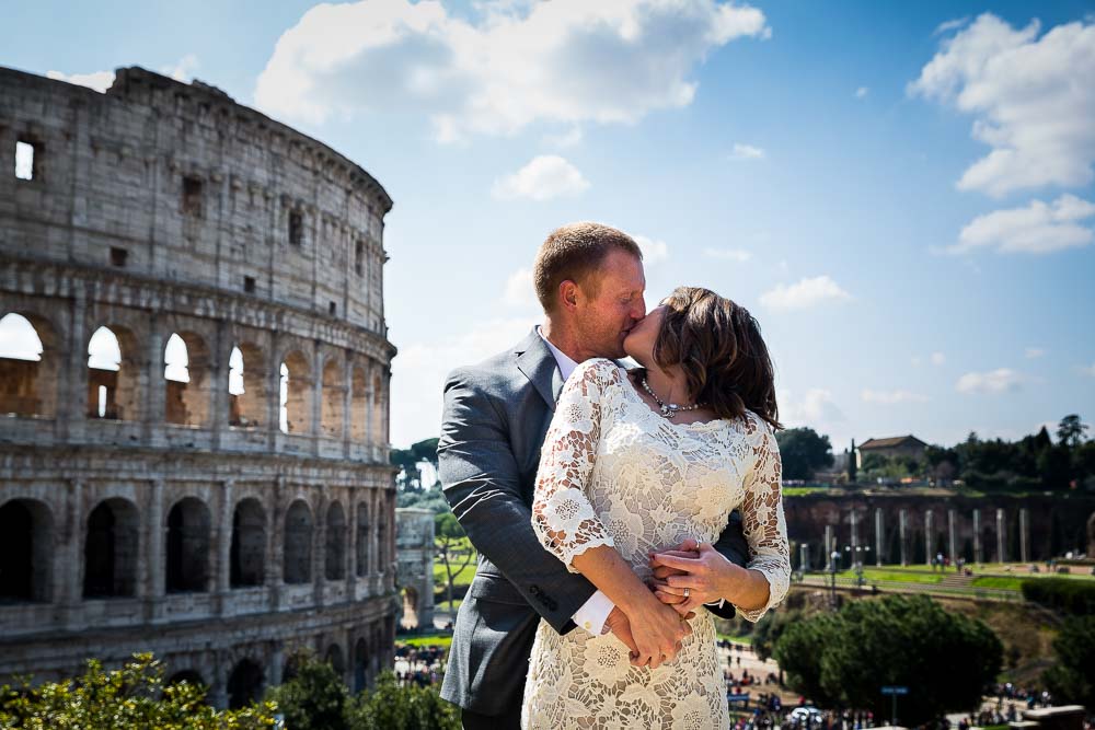 Kissing and in love in Rome Italy