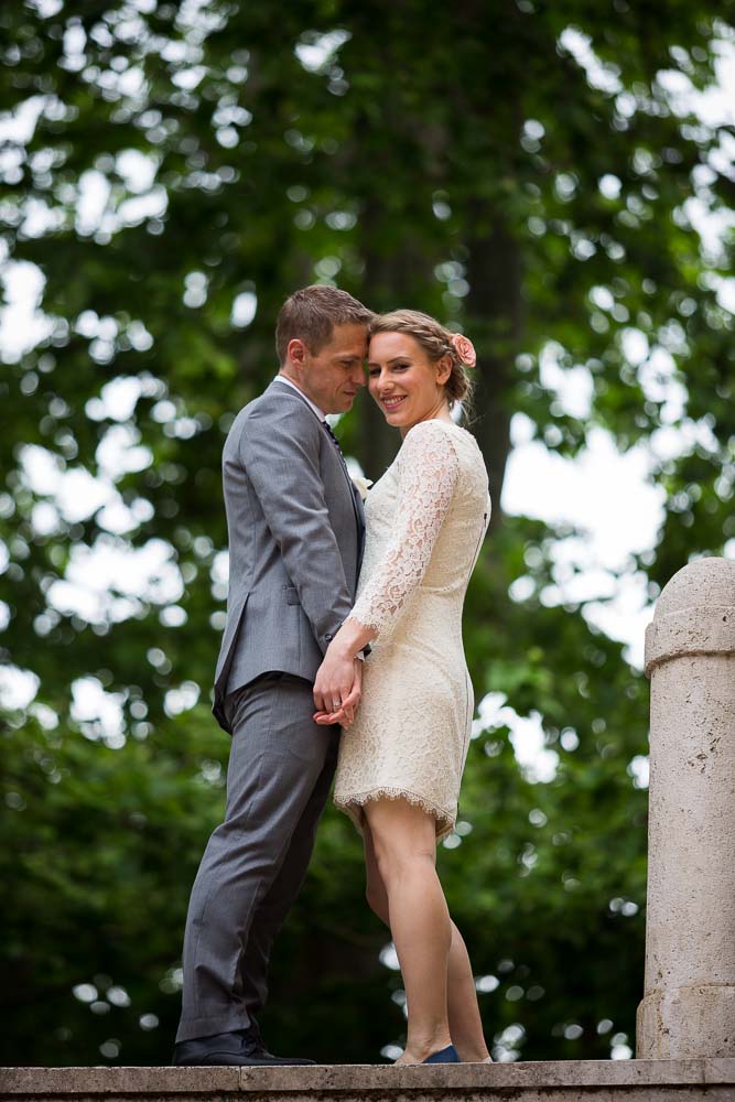 Bride and groom portrait in the roman streets 