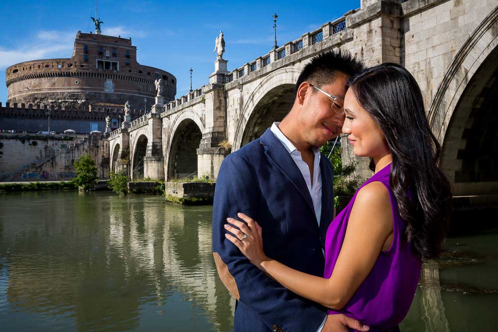 In love in Italy. Photo session under the St. Angelo bridge