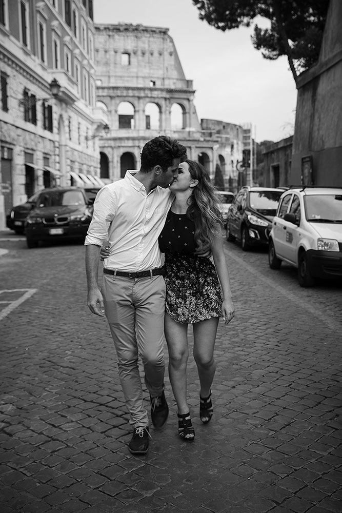 Romantic walk in the streets of Rome