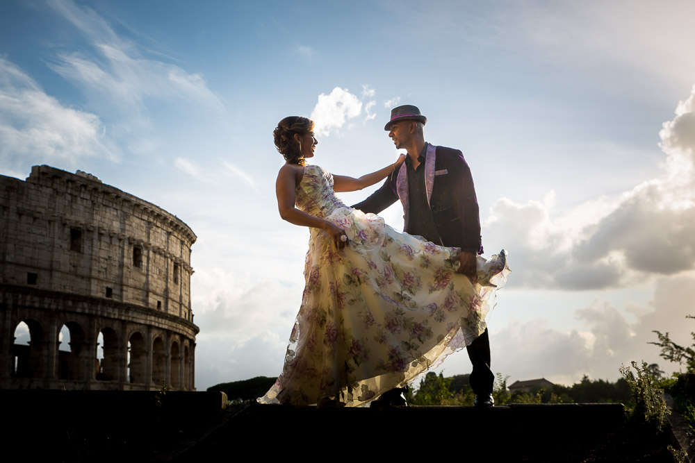 Pre Wedding Engagement photo session in Rome by the Roman Colosseum