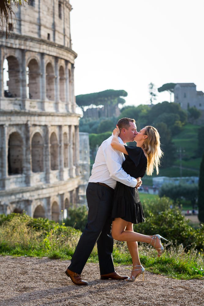 In love in Rome photo session at the Coliseum