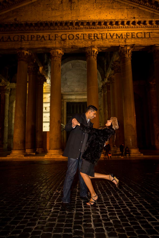 Romantic e-session at the Pantheon