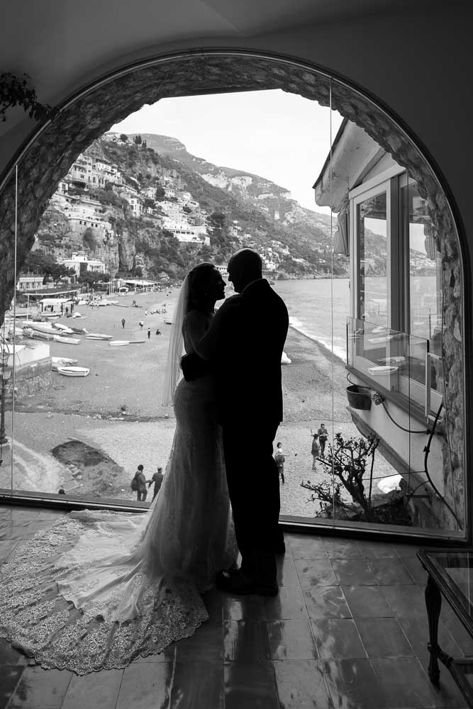 Honeymoon silhouette overlooking the Italian beach riviera