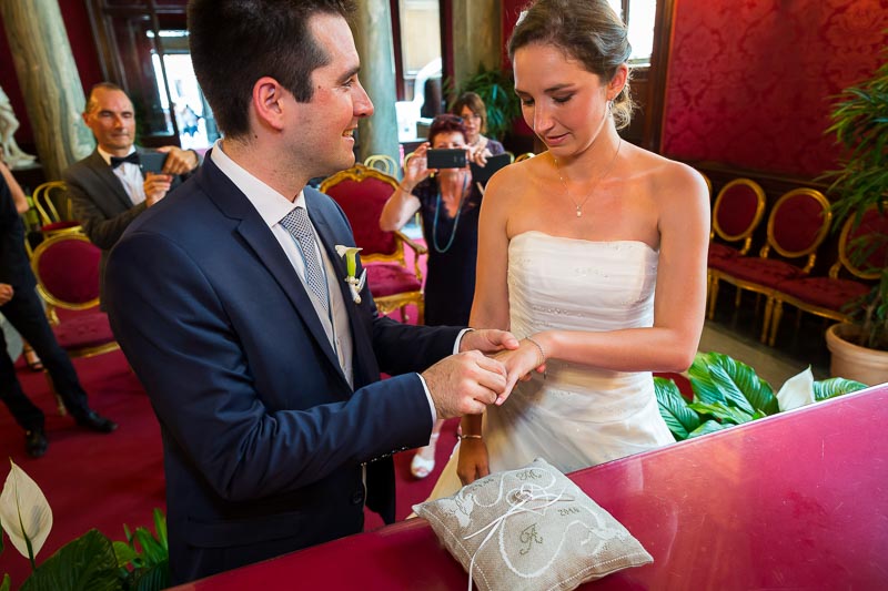 Exchanging wedding rings