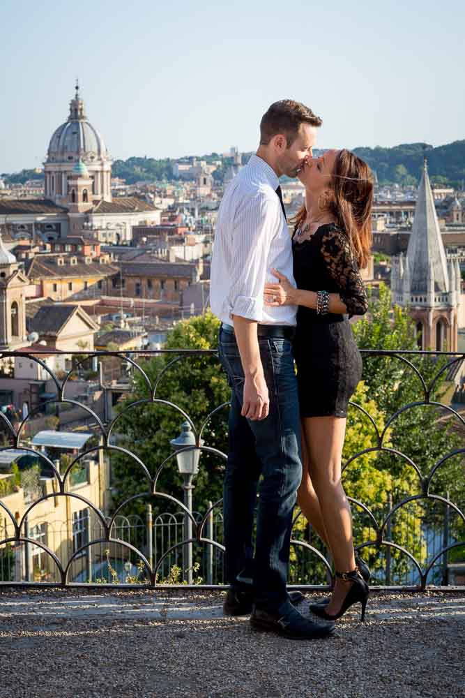 Kissing overlooking the city from above