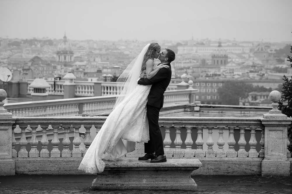 Just married in Rome photo session