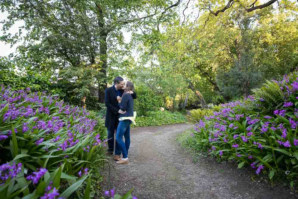 Romantic couple photo session in the botanical garden