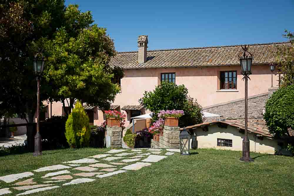 Relais Castrum Boccea outside view detail