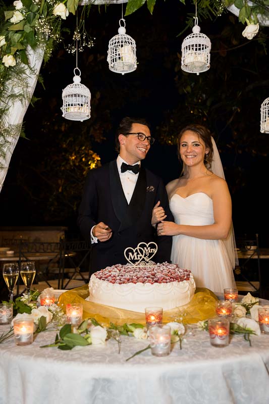 The final cutting of the cake