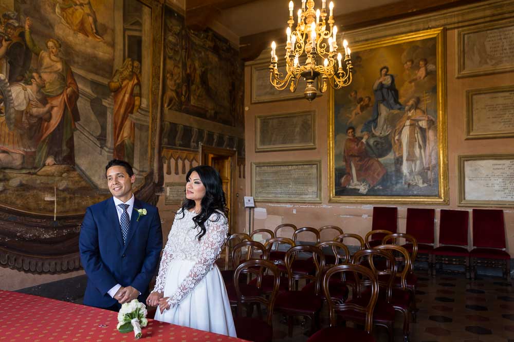 Getting married in the Ticoli town hall in Italy