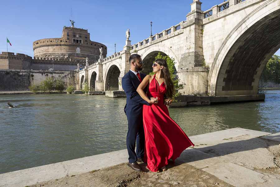 Photo shooting under castel sant'Angelo bridge