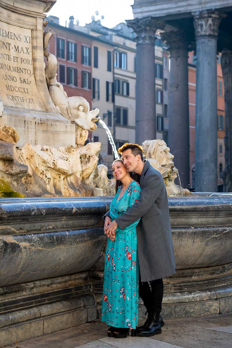 Couple portrait photoshoot at the Roman Pantheon 