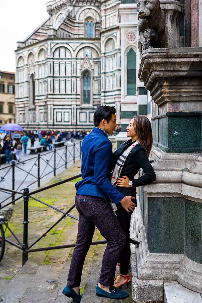 Sideway pose in Piazza del Duomo in the city of Florence