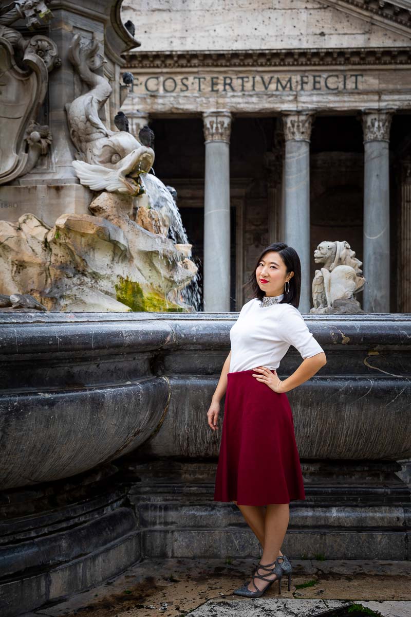 Instagram pose stance model photography in Rome's Pantheon in Italy