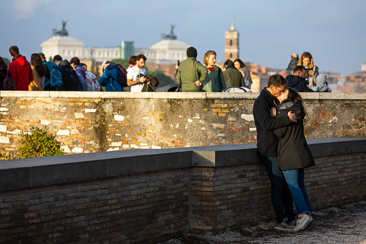 Kissing on the Orange garden terrace with a once of a kind view of the city from above 