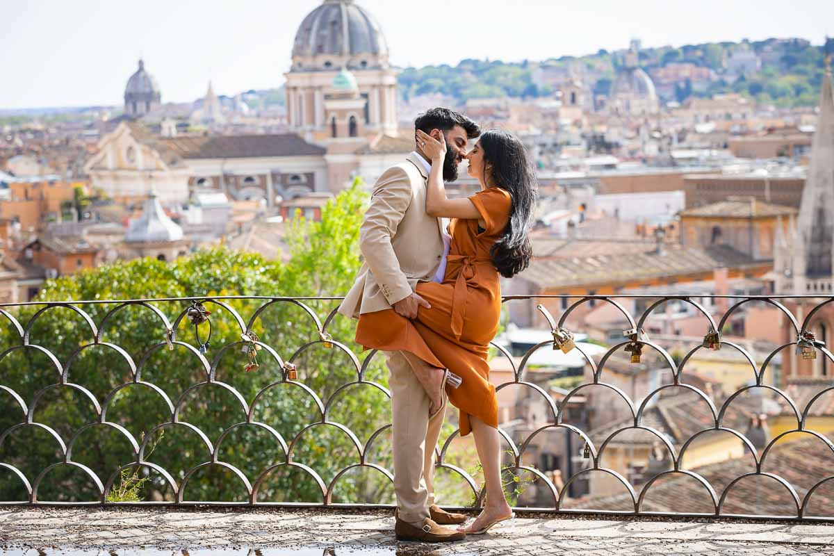 Posing at the Pincio park outlook during a Rome photoshoot by the Andrea Matone photography studio