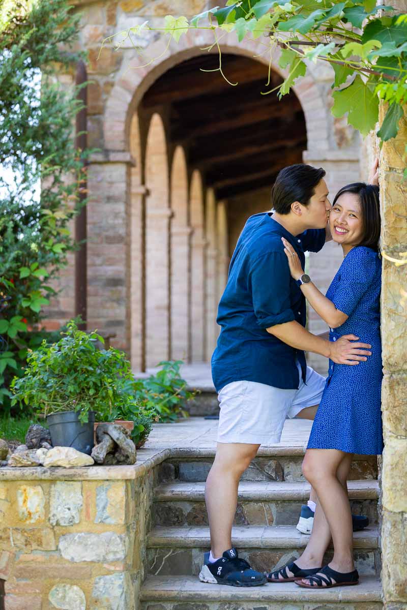 Taking engagement pictures in a Tuscan winery 