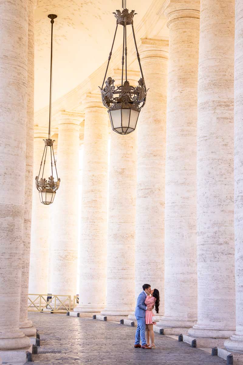 Rome couple photoshoot at the Vatican underneath the colonnade 