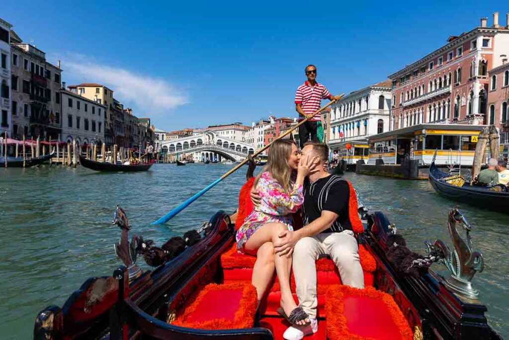 Wide angle photographic view of the proposal in Venice photographed by a professional photographer