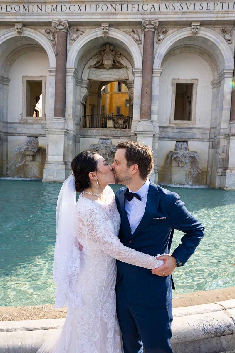 Bride and groom photography session at the Fontanone water fountain 
