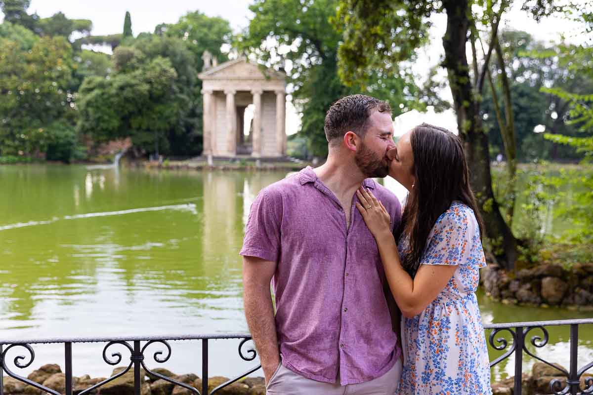 Couple kissing during a photo shoot in Rome Italy
