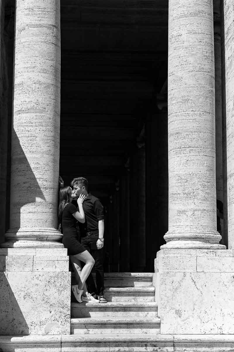 Black and white conversion of a couple during a photoshoot in Rome