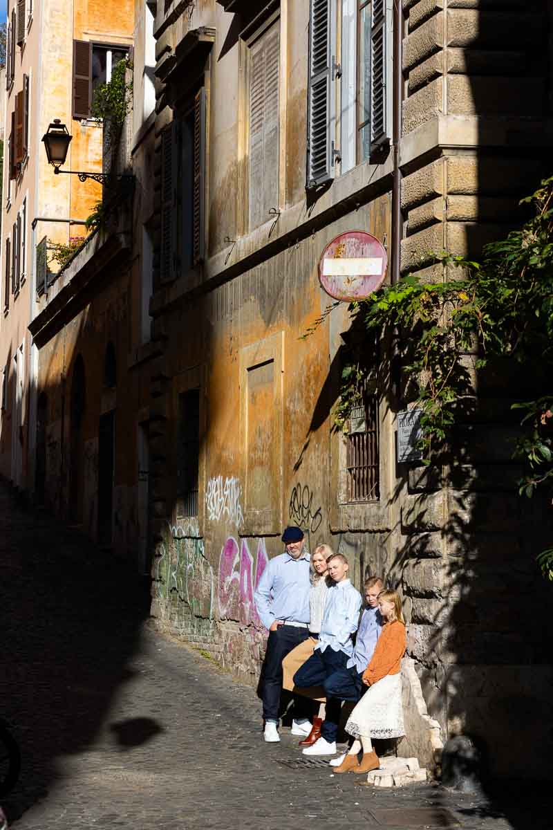 Local alleyway streets photography during a family photoshoot 