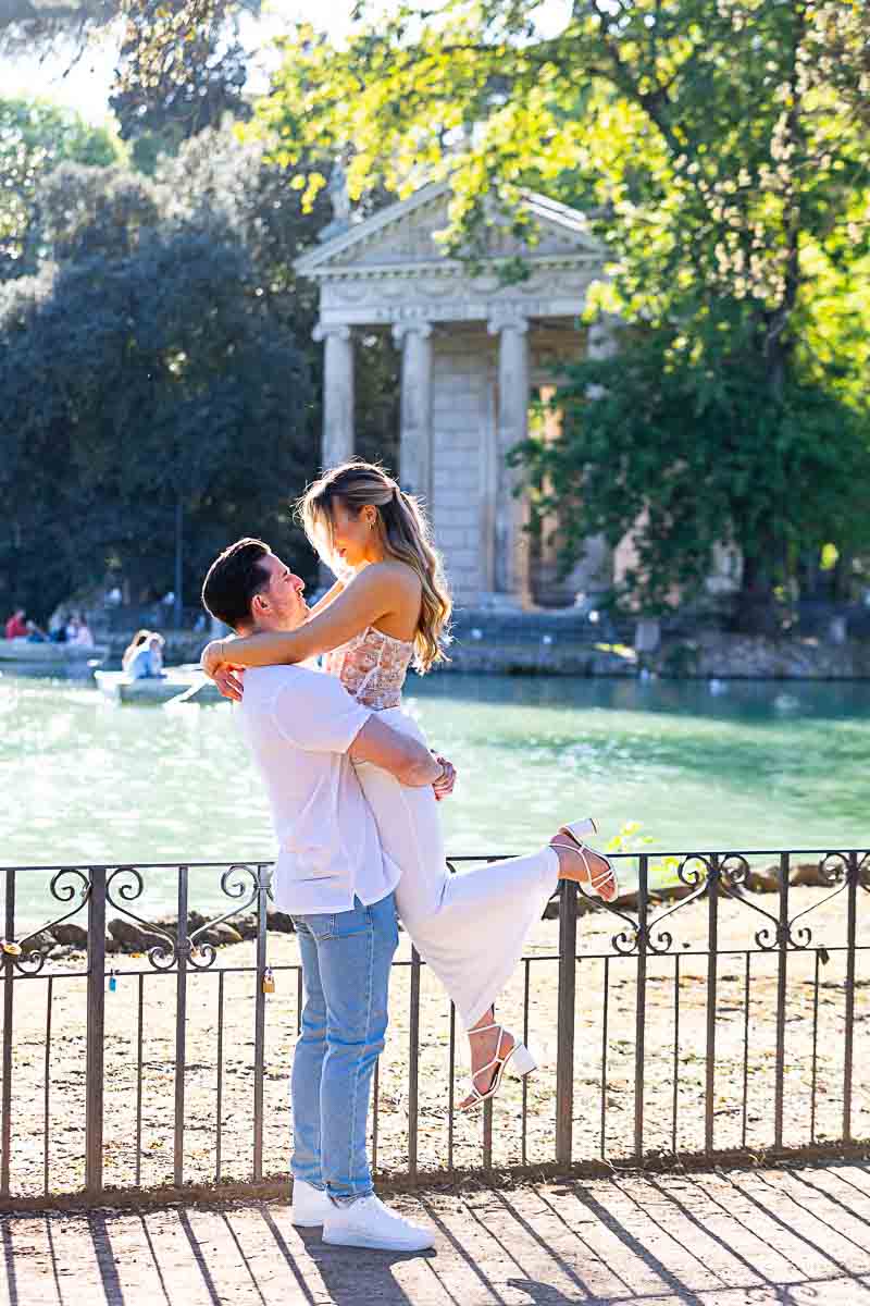 Engagement photography in Rome's Villa Borghese lake 